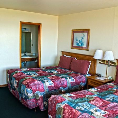 كريسينت سيتي Crescent Beach Motel الغرفة الصورة
