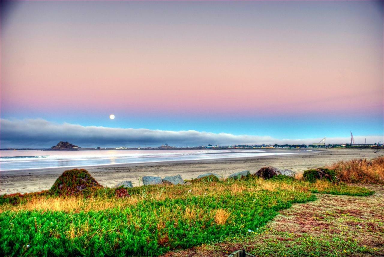 كريسينت سيتي Crescent Beach Motel المظهر الخارجي الصورة