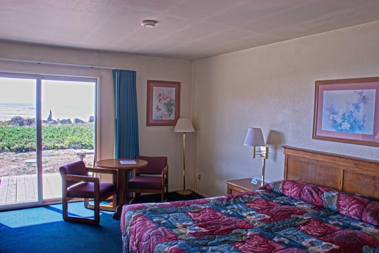 كريسينت سيتي Crescent Beach Motel الغرفة الصورة