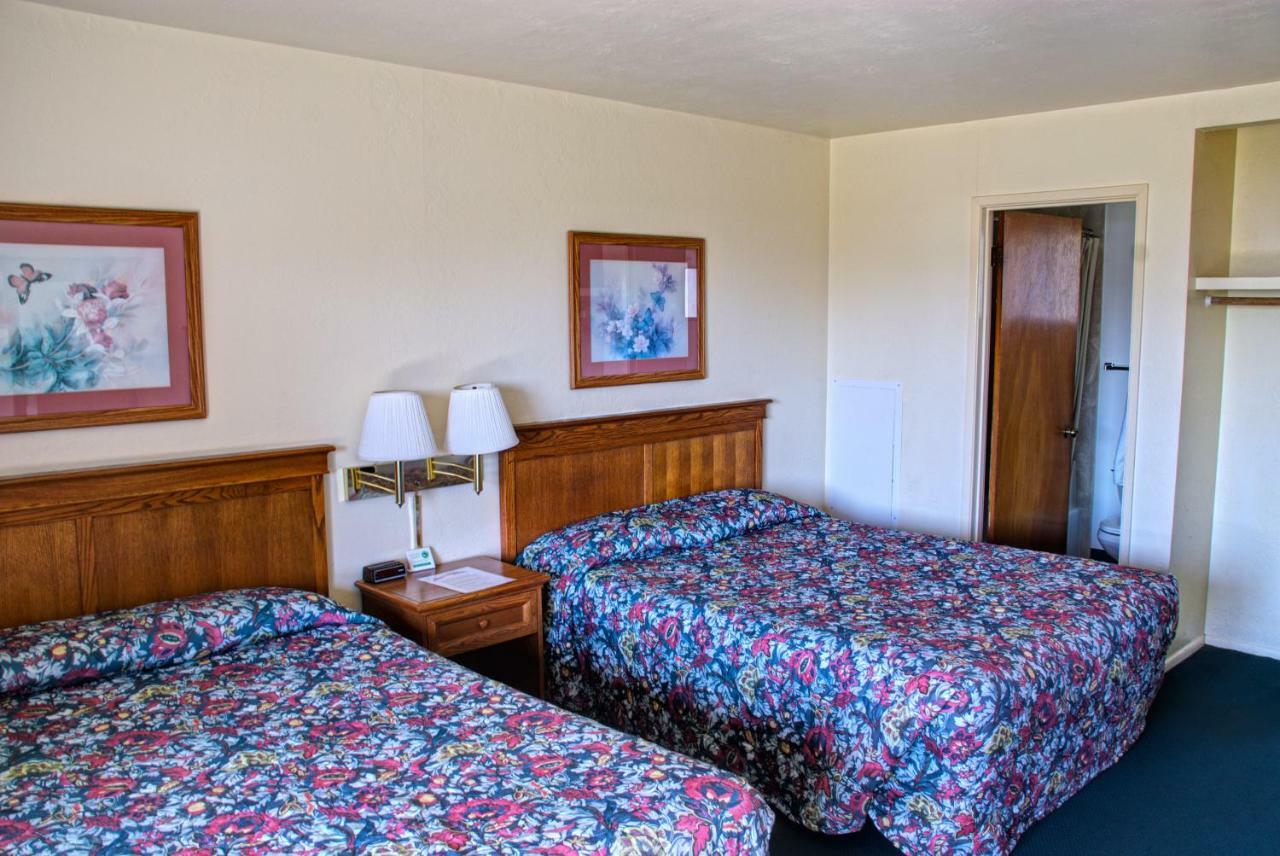 كريسينت سيتي Crescent Beach Motel الغرفة الصورة