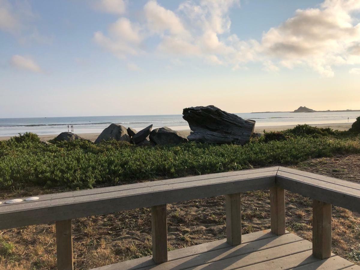 كريسينت سيتي Crescent Beach Motel المظهر الخارجي الصورة